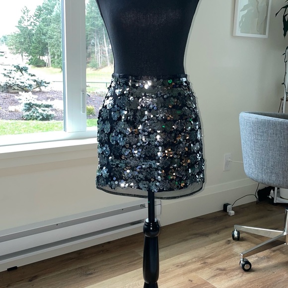 Sequin mini skirt - Picture 2 of 4